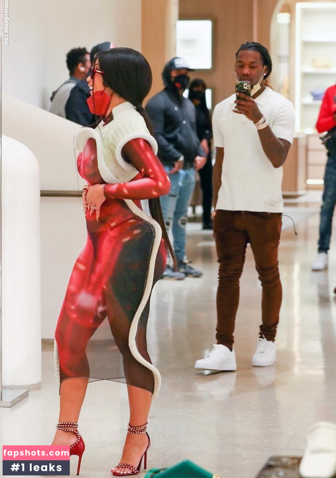 Cardi B gallery photo #491