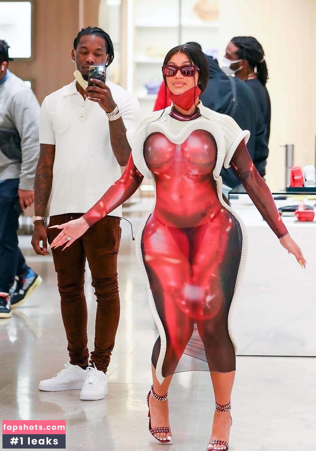 Cardi B gallery photo #493