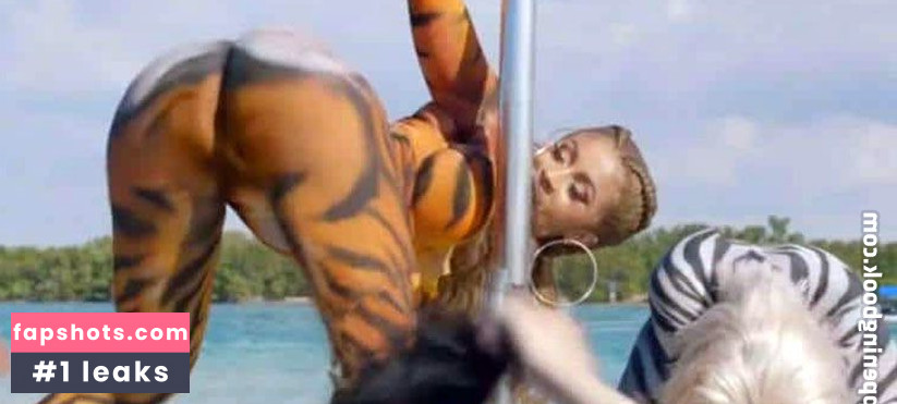 Cardi B gallery photo #499