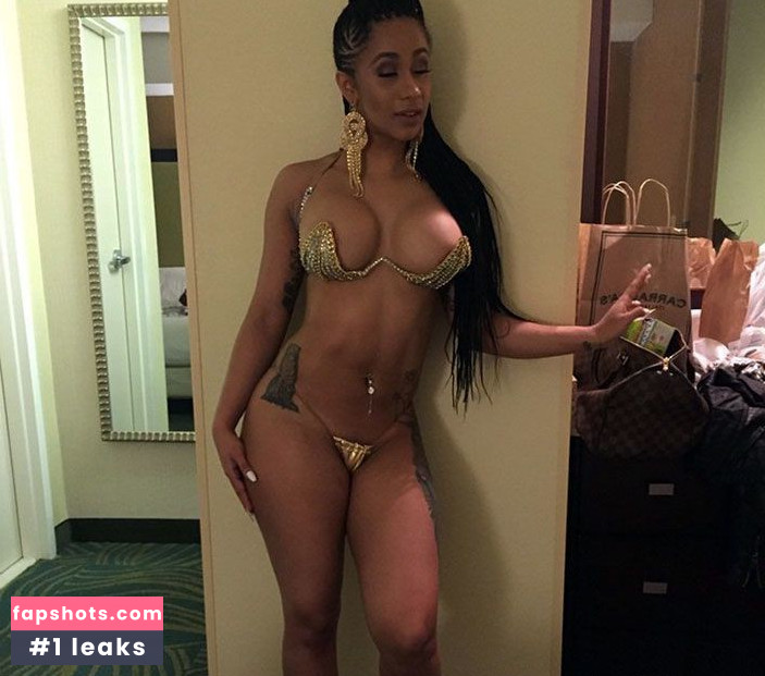 Cardi B gallery photo #500