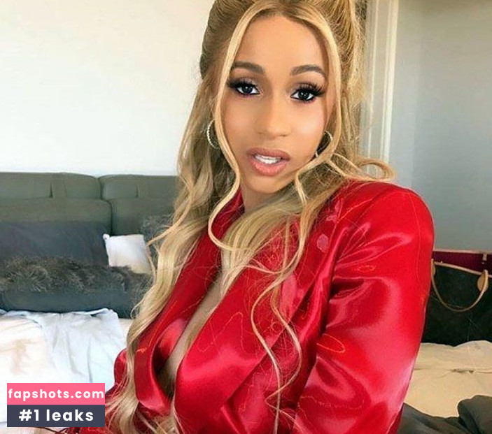 Cardi B gallery photo #512