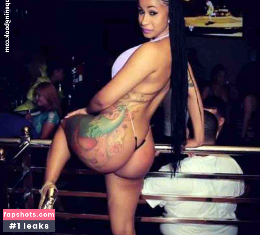 Cardi B gallery photo #526