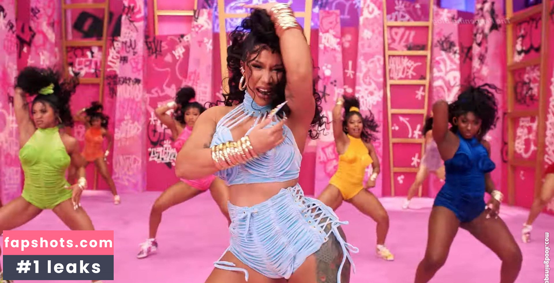 Cardi B gallery photo #623