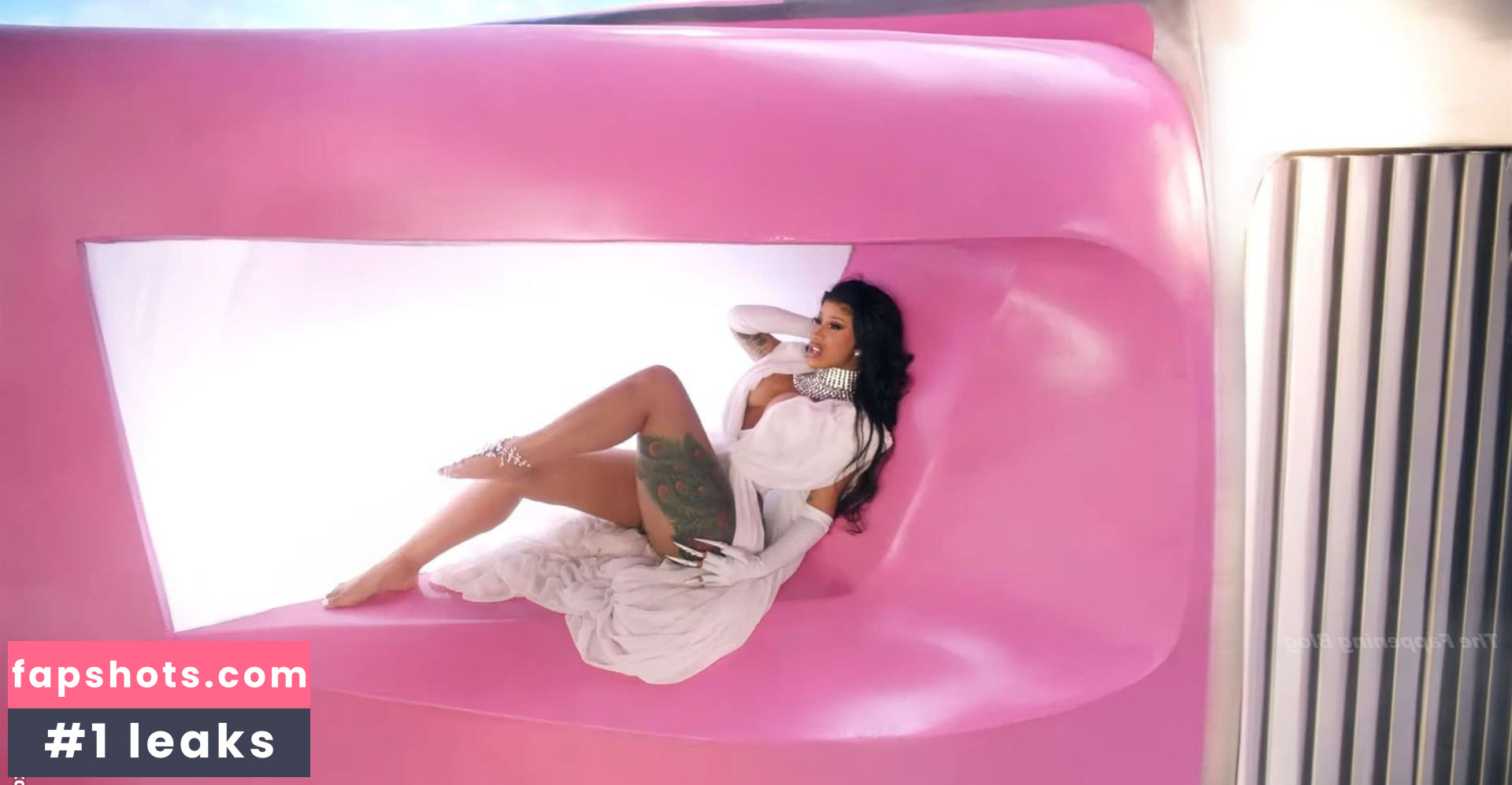 Cardi B gallery photo #626