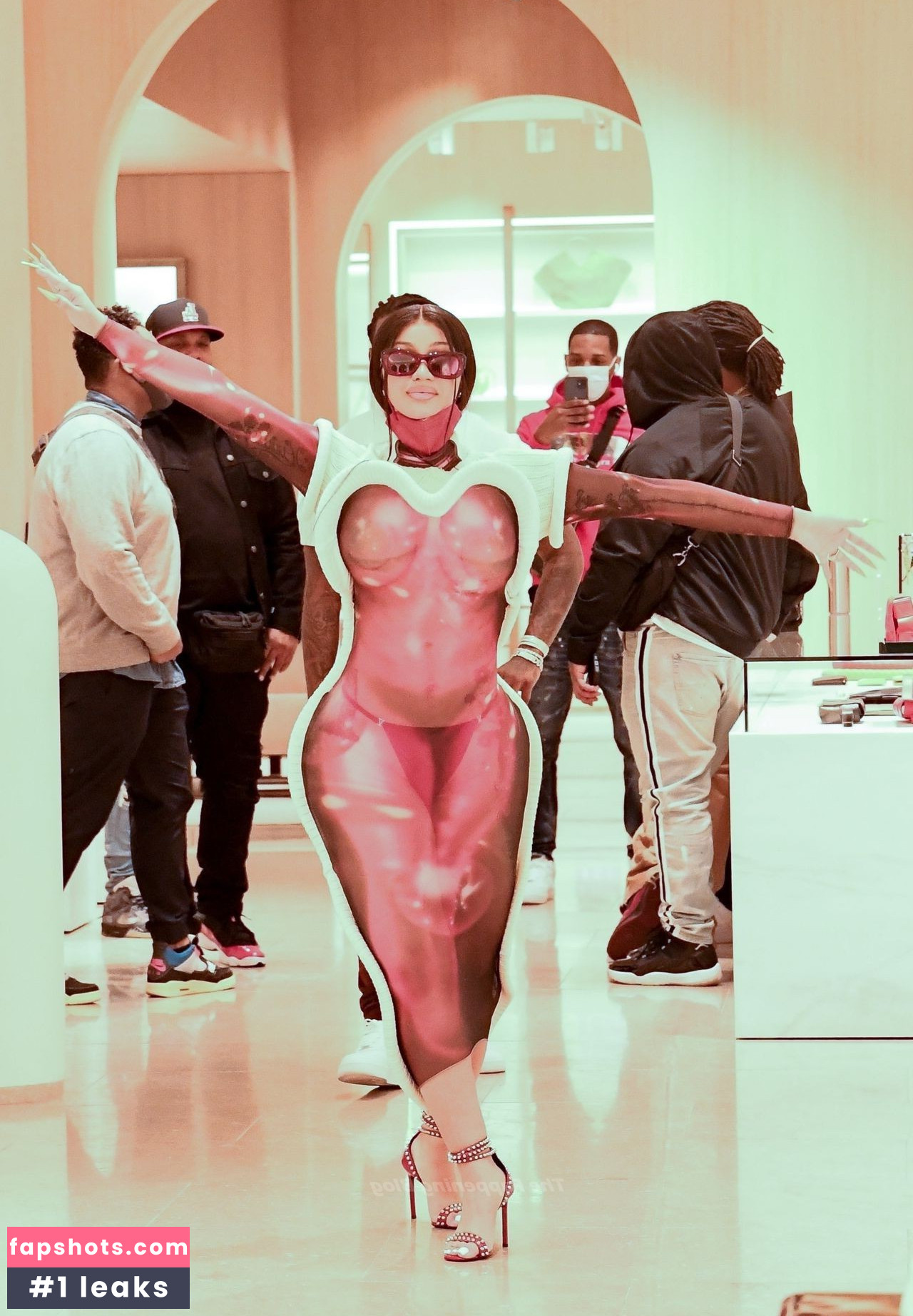 Cardi B gallery photo #720