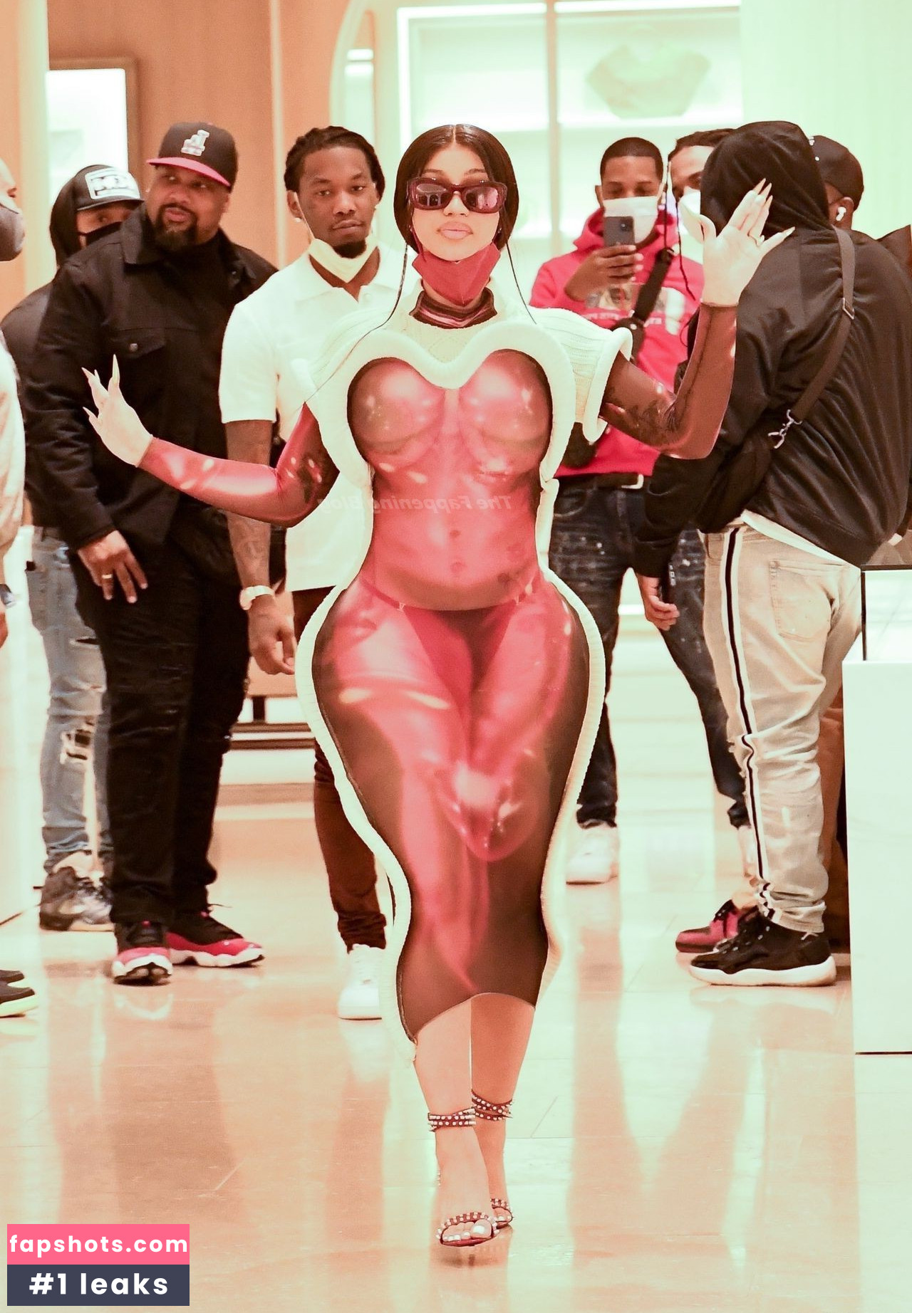 Cardi B gallery photo #723