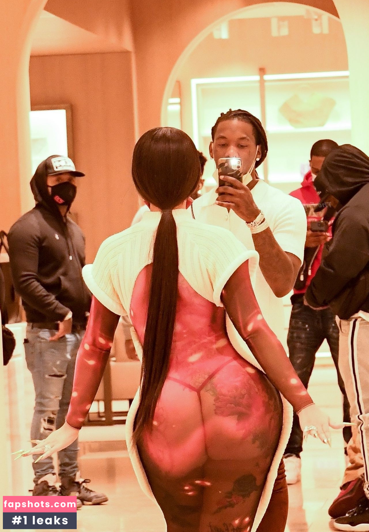 Cardi B gallery photo #728