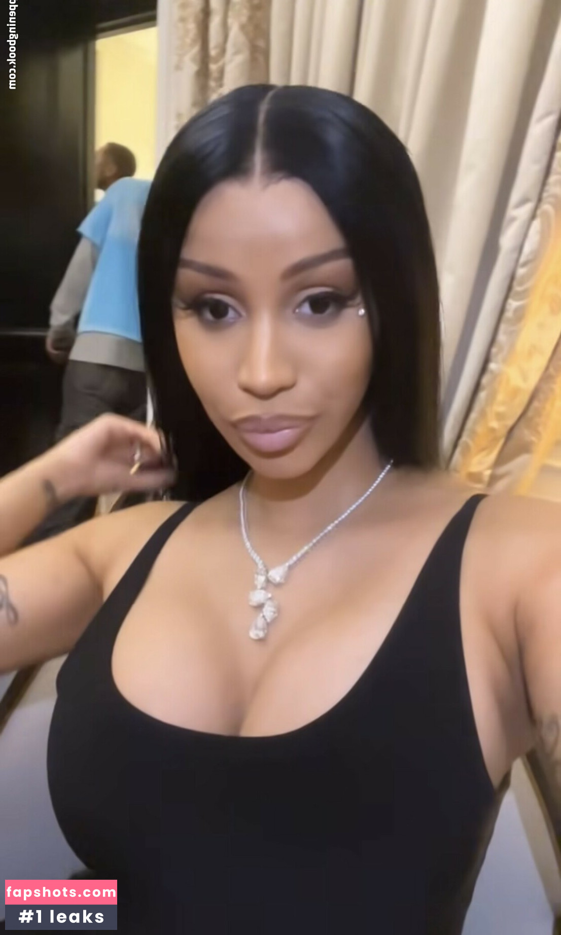 Cardi B gallery photo #88