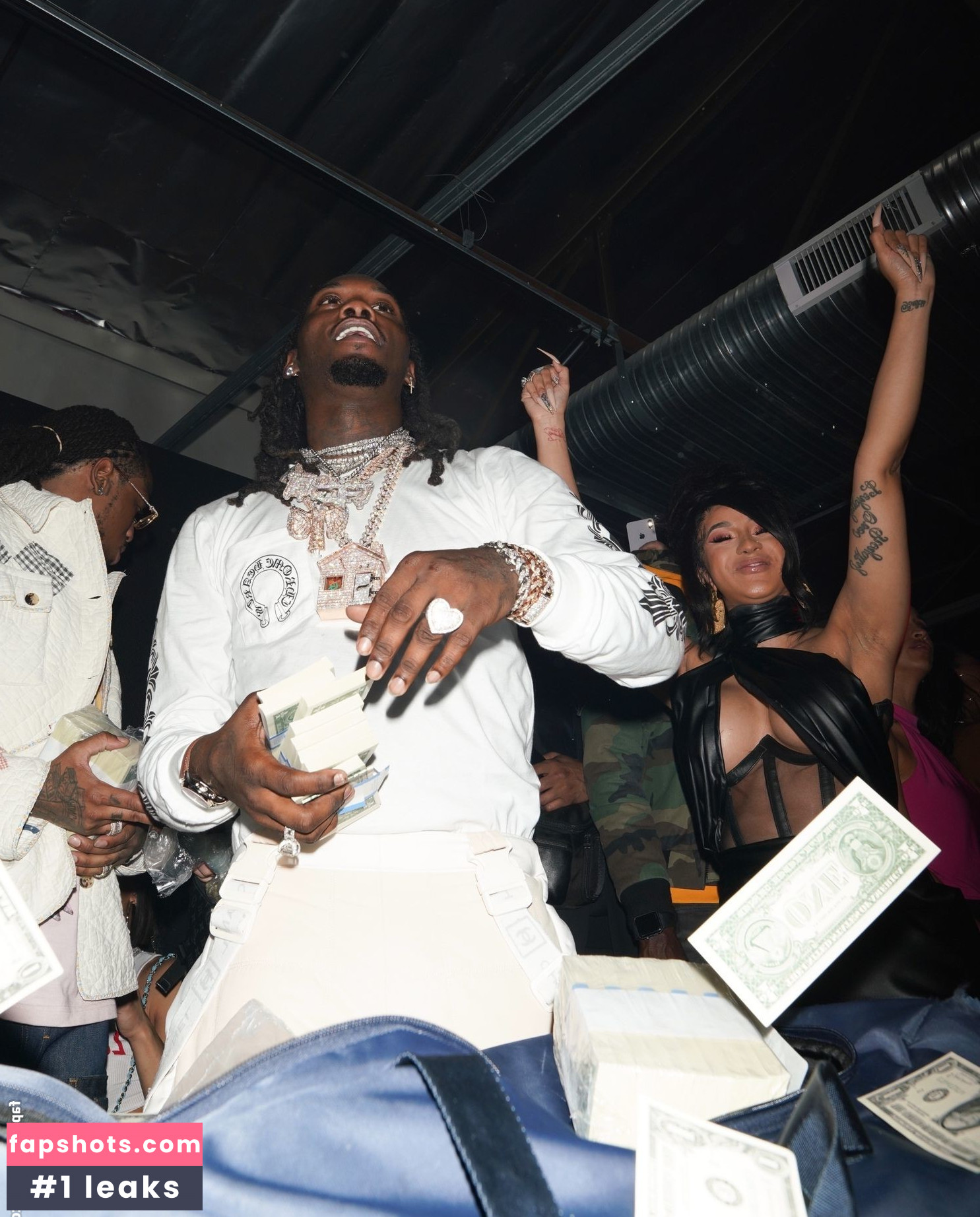 Cardi B Nahé úniky fotek pouze od fanoušků #931 - Fapshots