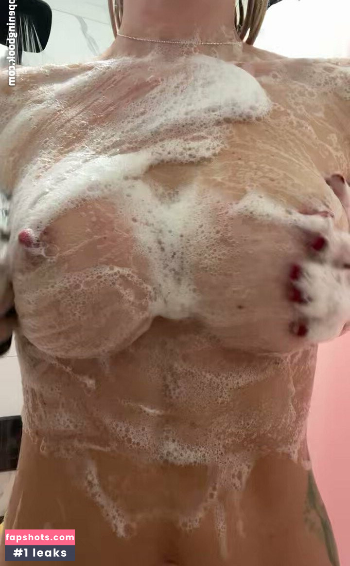 Caribbean Cutie gallery photo #17