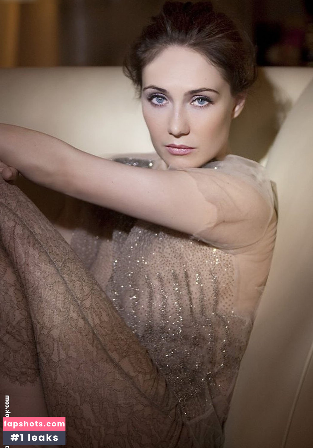 Carice van Houten gallery photo #11