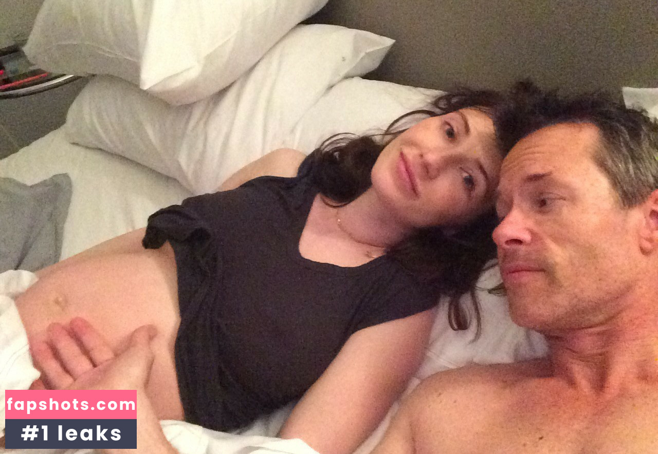 Carice van Houten gallery photo #21