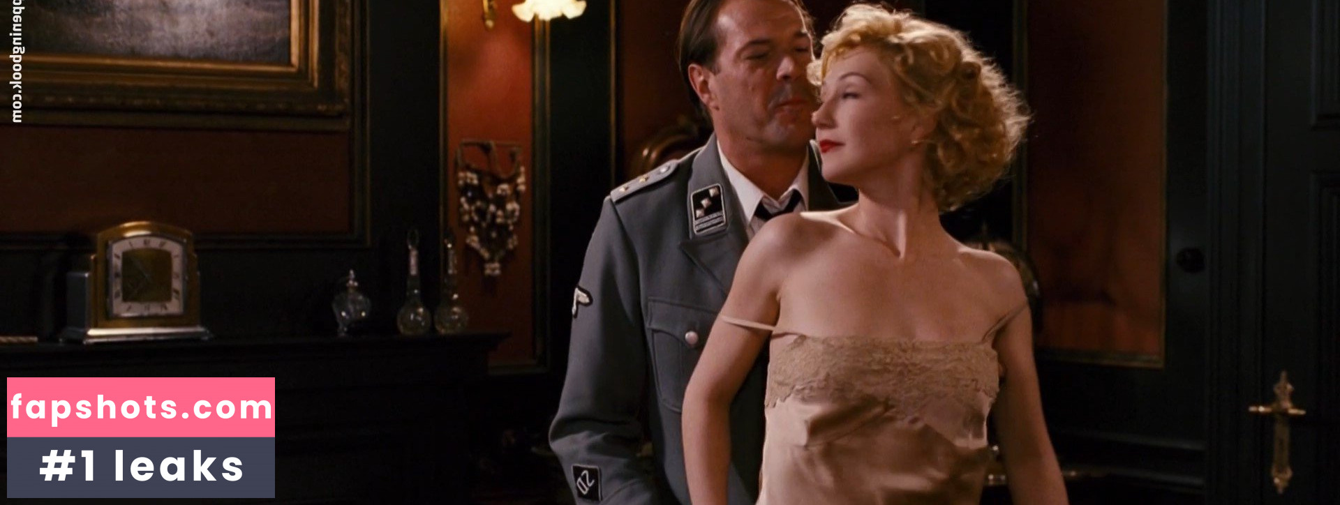 Carice van Houten gallery photo #61