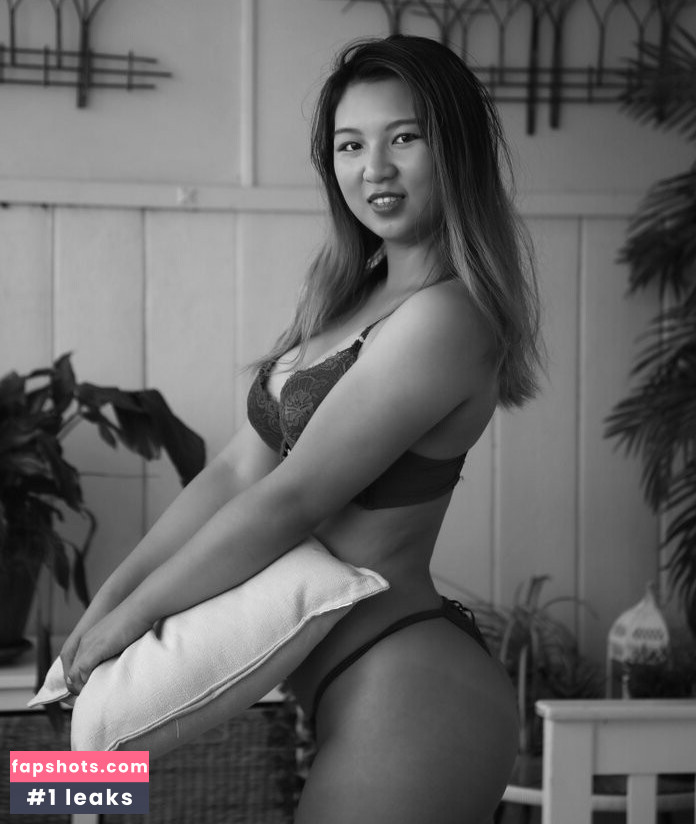 Carina Berry gallery photo #2