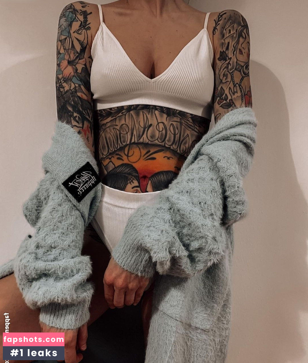 Carina_mthrfckr nude babe gallery