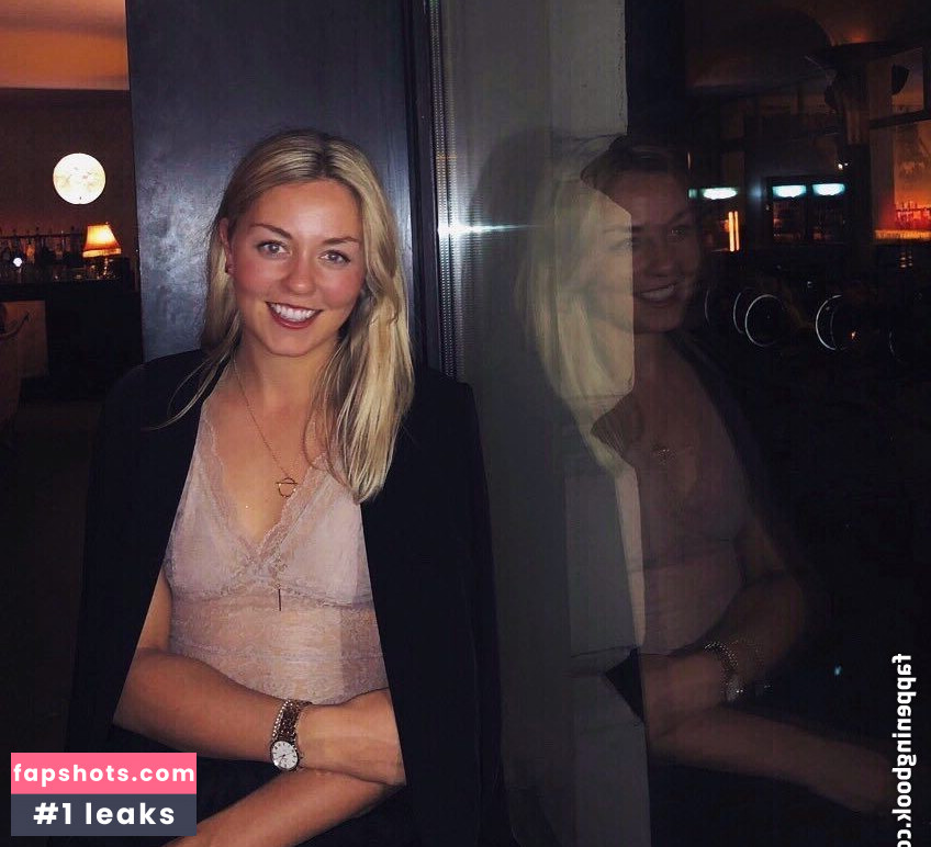 Carina Witthoeft gallery photo #47