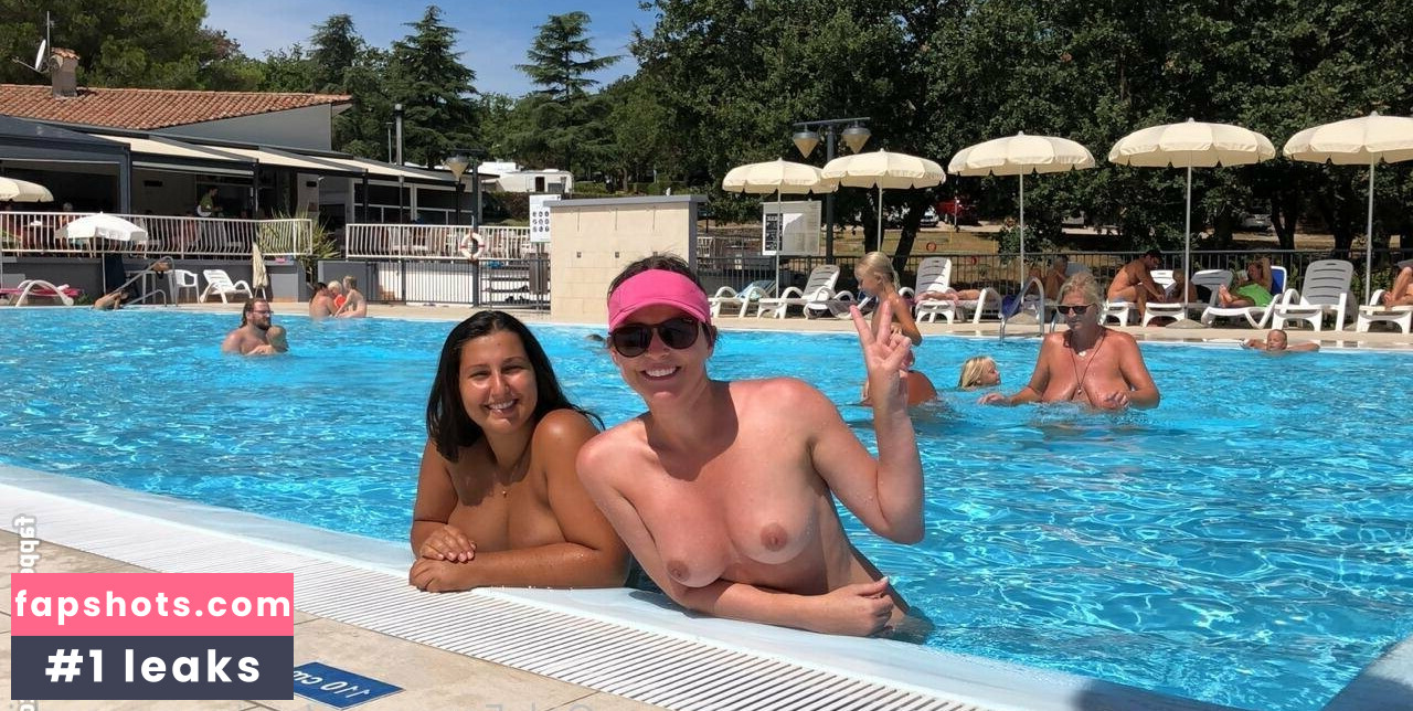 carinamoreschi nude babe gallery