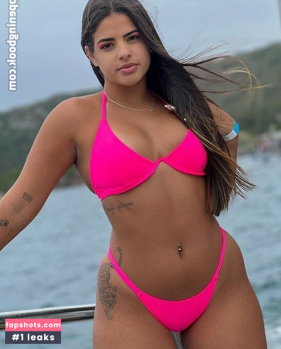 Carine Malheiros gallery photo #4