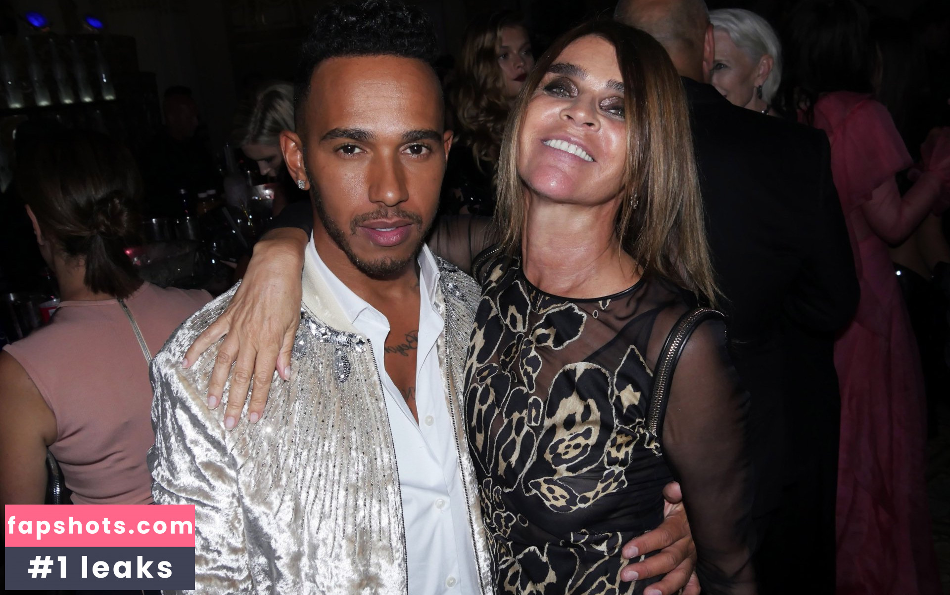 Carine Roitfeld gallery photo #11