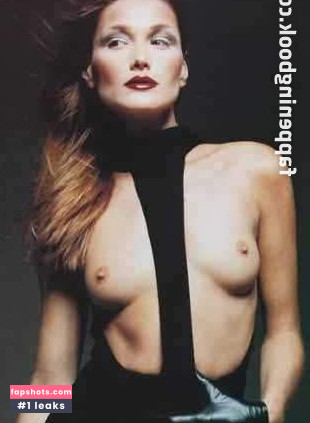 Carla Bruni Nude Leaks OnlyFans Photos #21 - LeakJerk