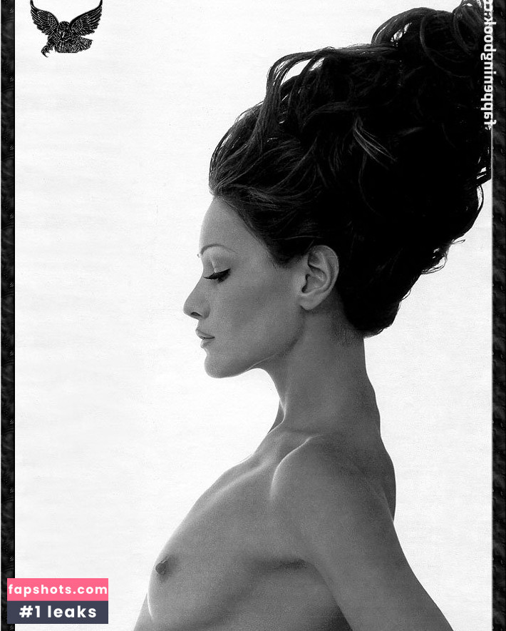 Carla Bruni Nude Leaks OnlyFans Photos #33 - LeakJerk