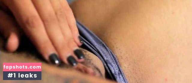 Carla Cat gallery photo #2