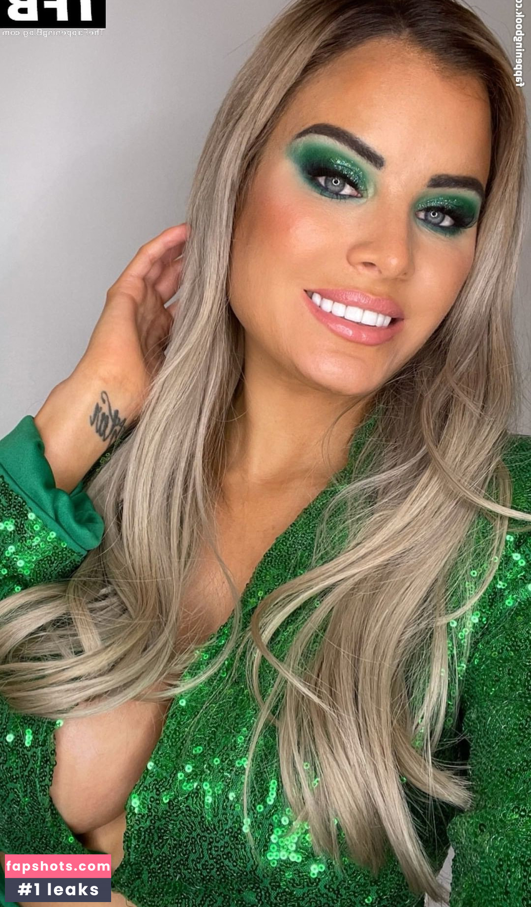 Carla Howe Nude Leaks OnlyFans Photos #86 - LeakJerk