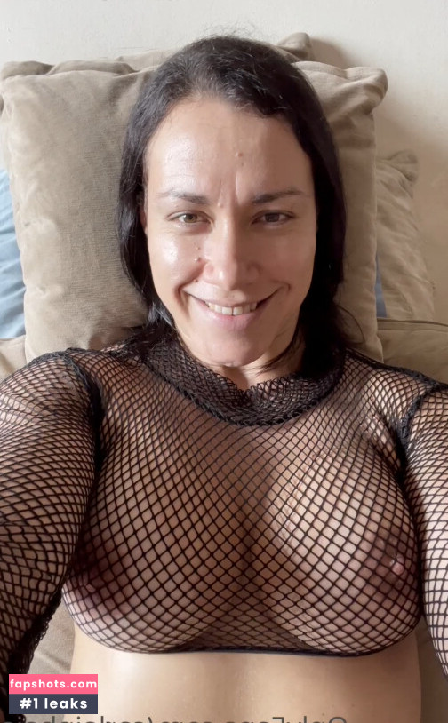 Carla Inhaia gallery photo #15