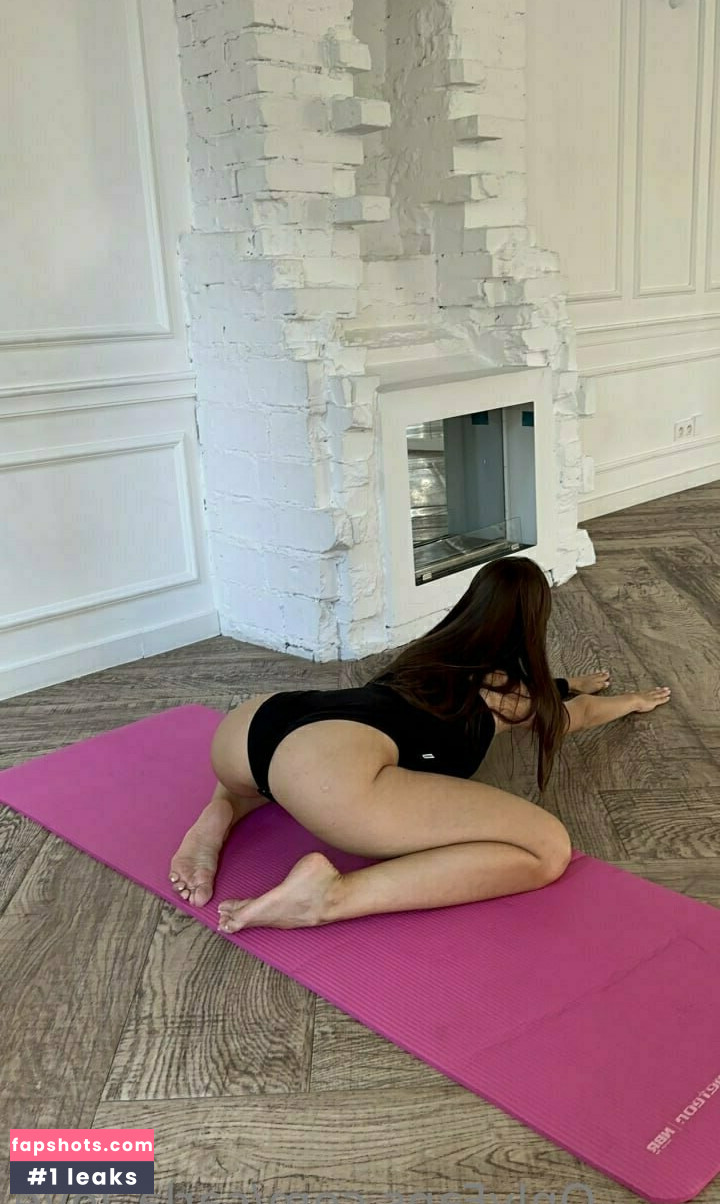 carla_love gallery photo #28