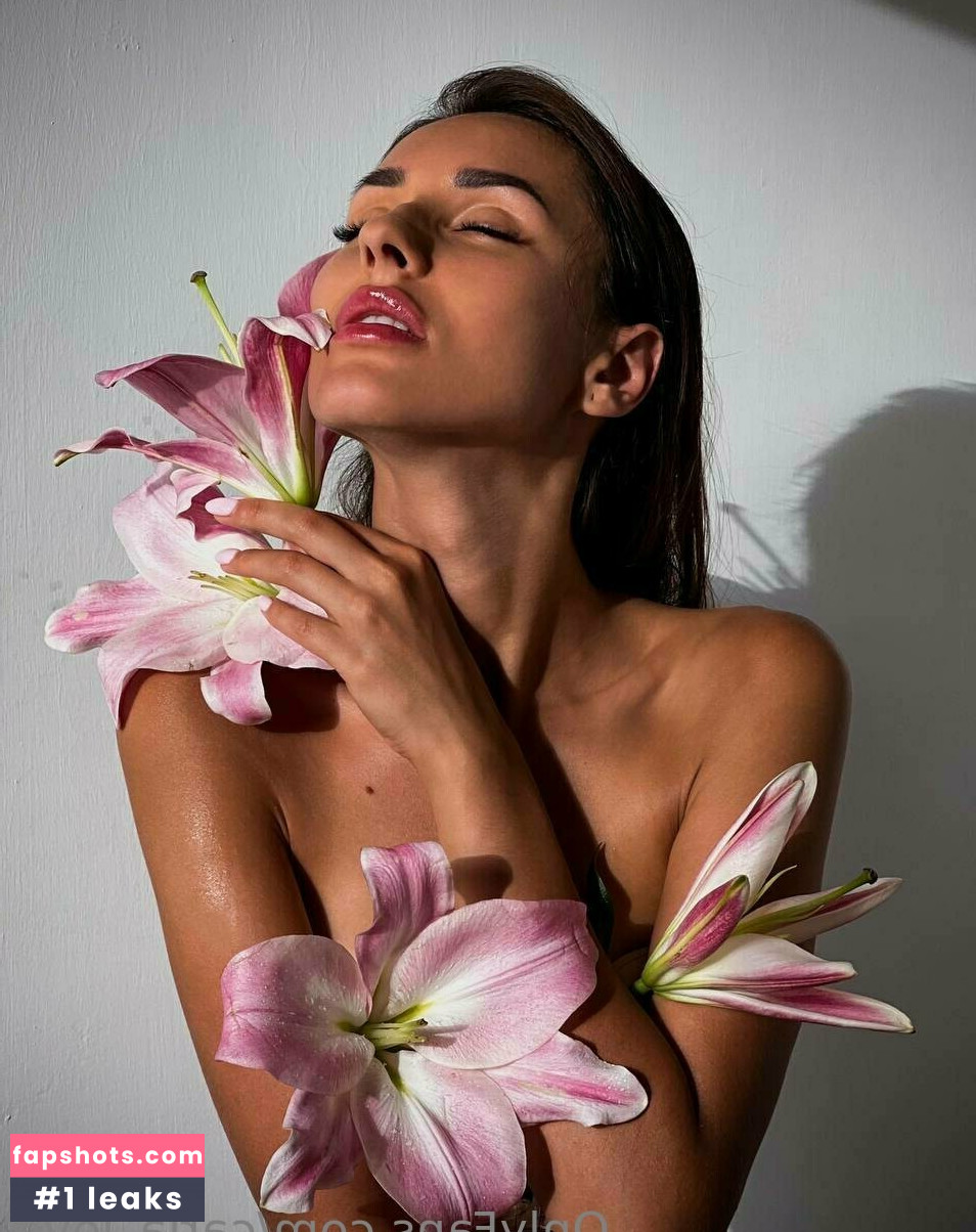 carla_love gallery photo #50