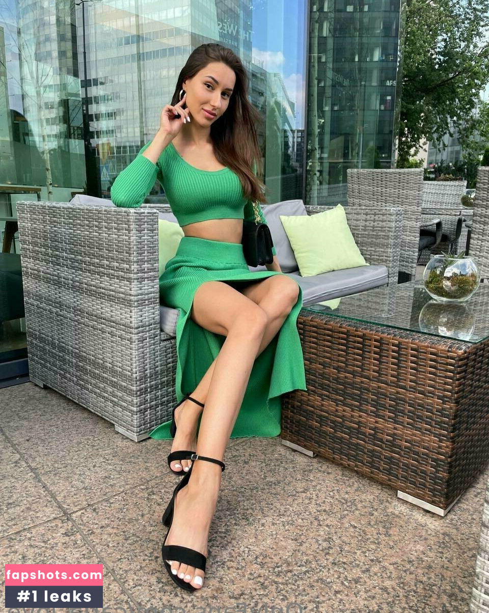 carla_love gallery photo #57