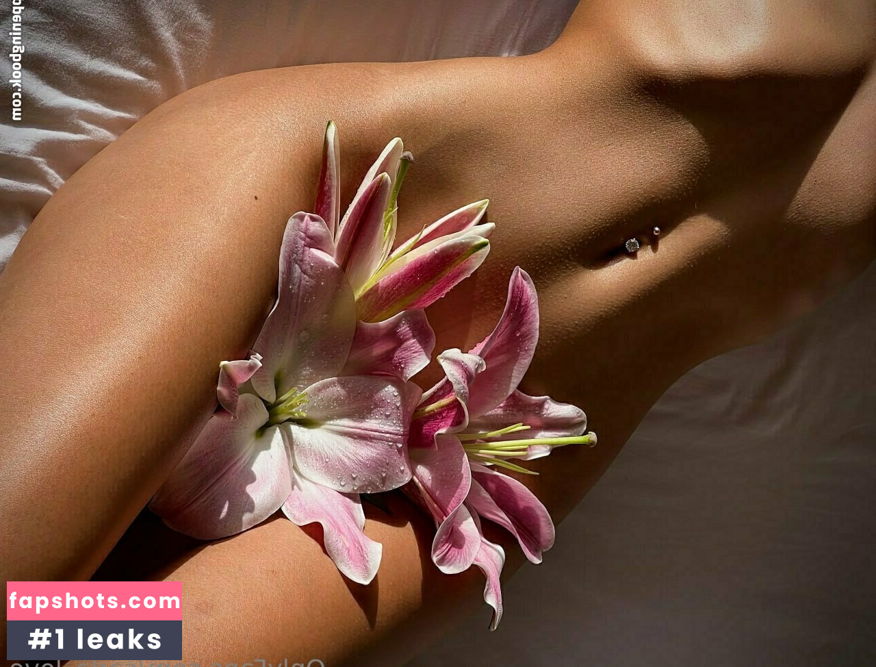 Carla Marini gallery photo #15