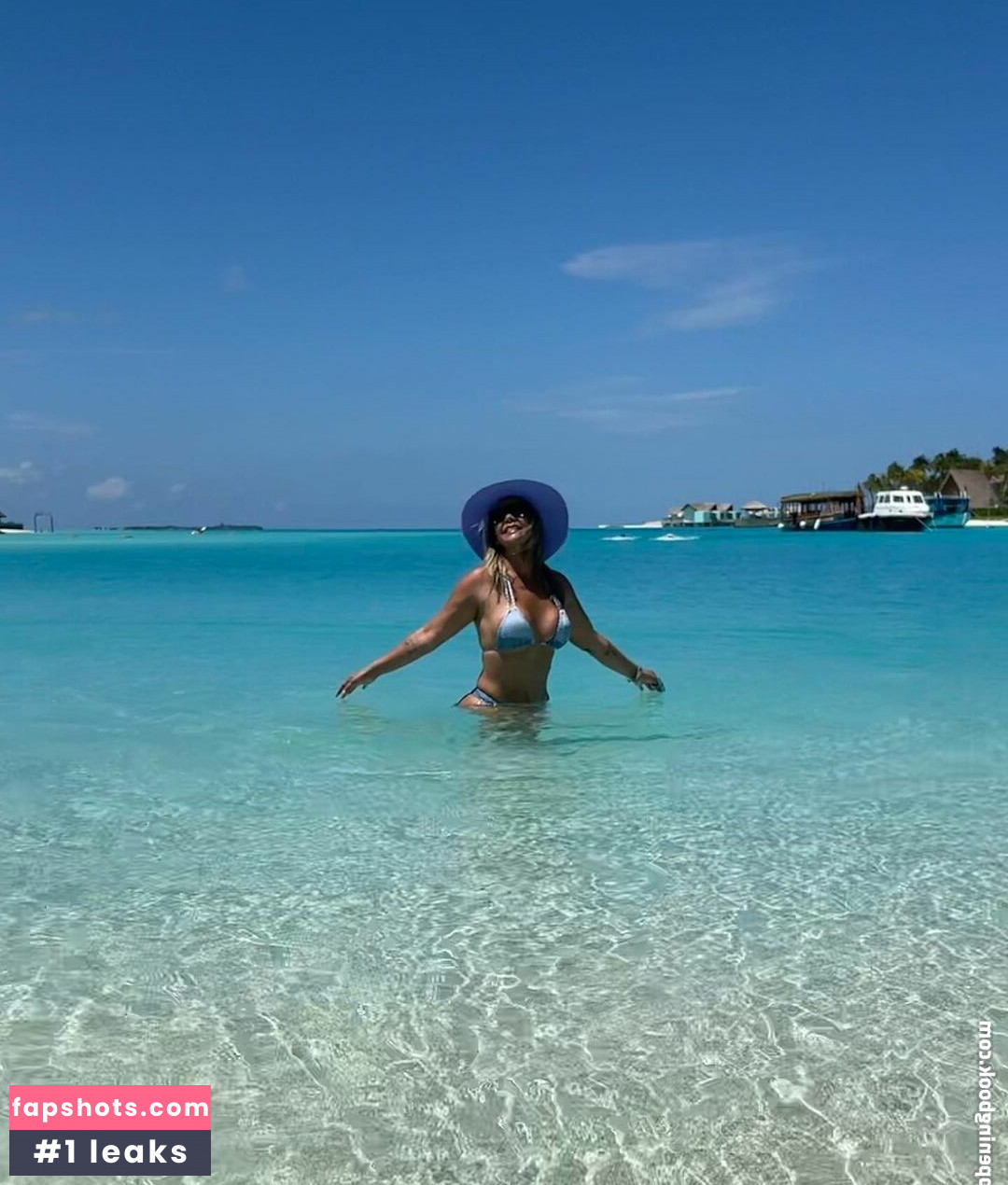 Carla Perez gallery photo #13