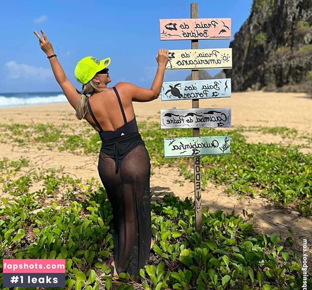 Carla Perez gallery photo #10