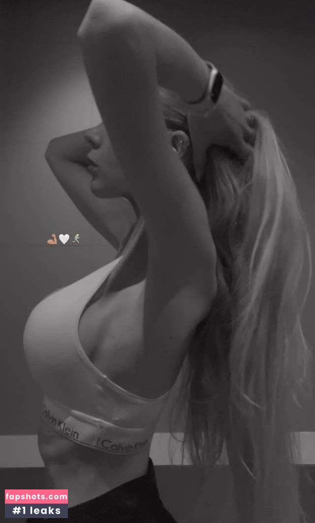 Carla Wiedbrauk Filtración Desnuda OnlyFans Foto #26 - Fapshots