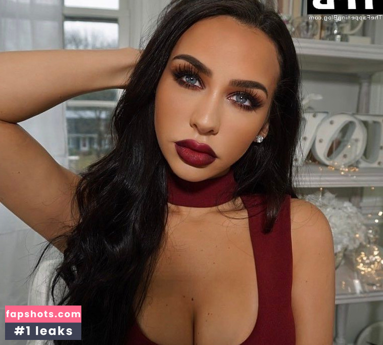Carli Bybel Filtración Desnuda OnlyFans Foto #16 - Fapshots