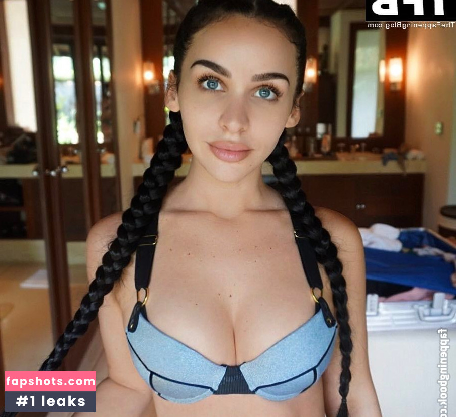 Carli Bybel Filtración Desnuda OnlyFans Foto #19 - Fapshots