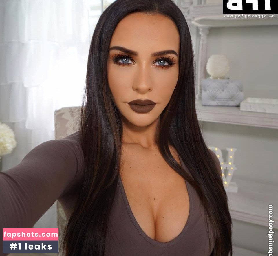 Carli Bybel Filtración Desnuda OnlyFans Foto #22 - Fapshots