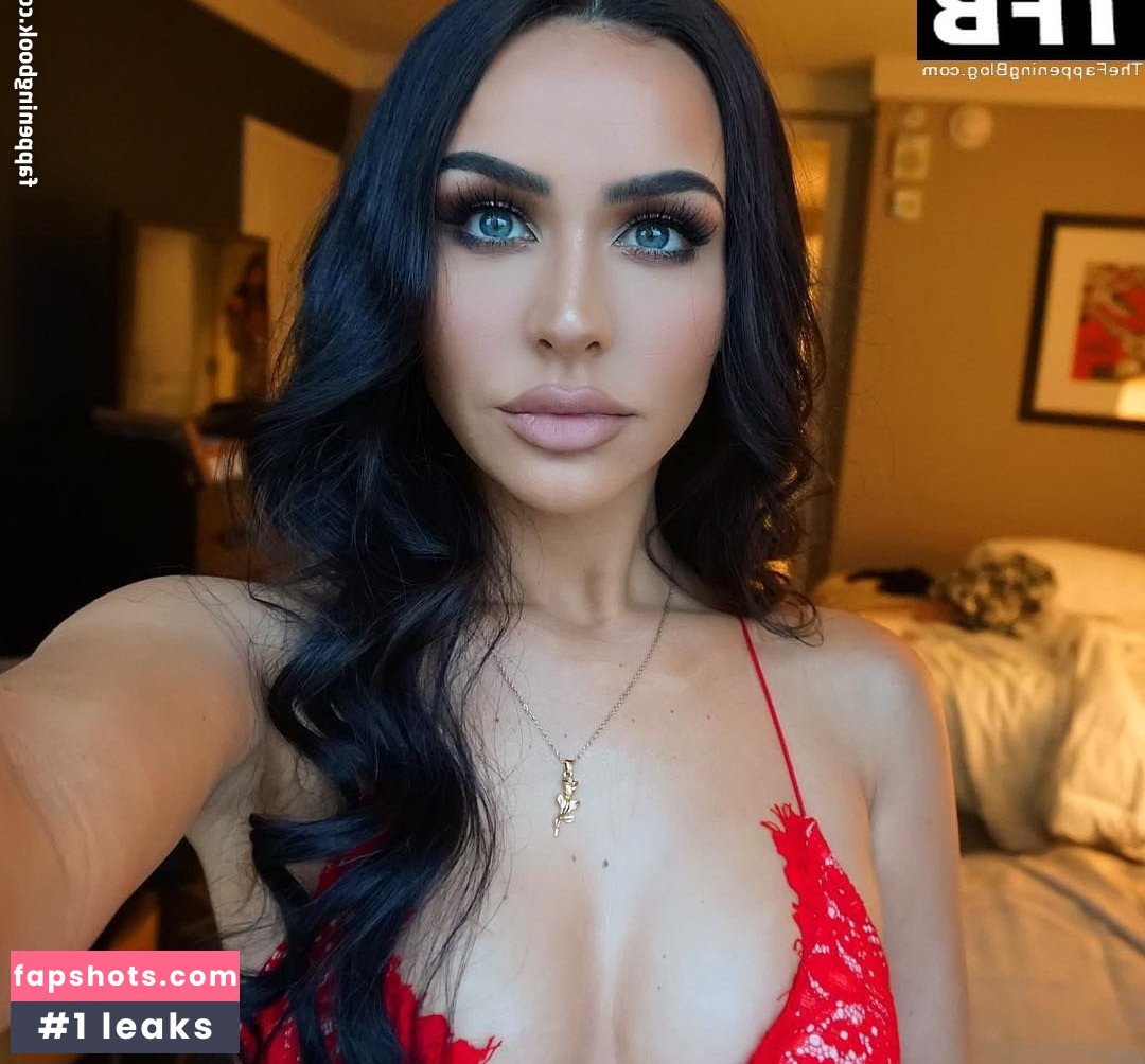 Carli Bybel Filtración Desnuda OnlyFans Foto #26 - Fapshots