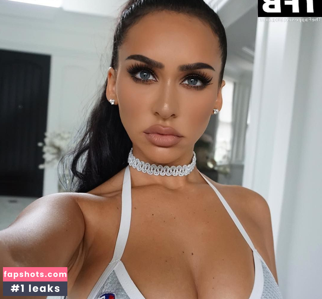 Carli Bybel Filtración Desnuda OnlyFans Foto #30 - Fapshots