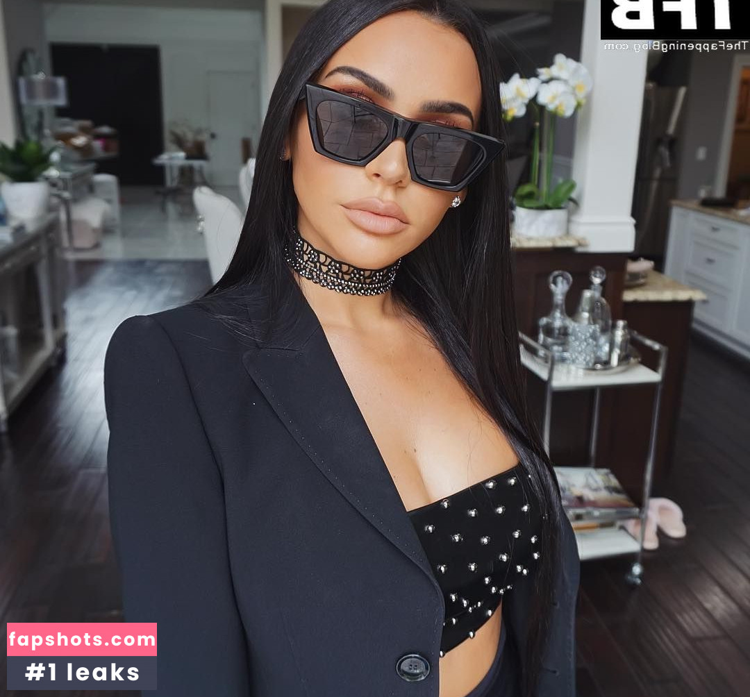 Carli Bybel Filtración Desnuda OnlyFans Foto #32 - Fapshots