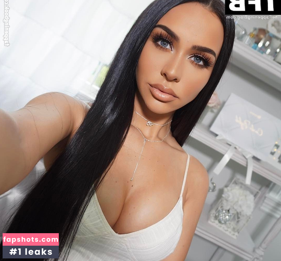 Carli Bybel Filtración Desnuda OnlyFans Foto #40 - Fapshots