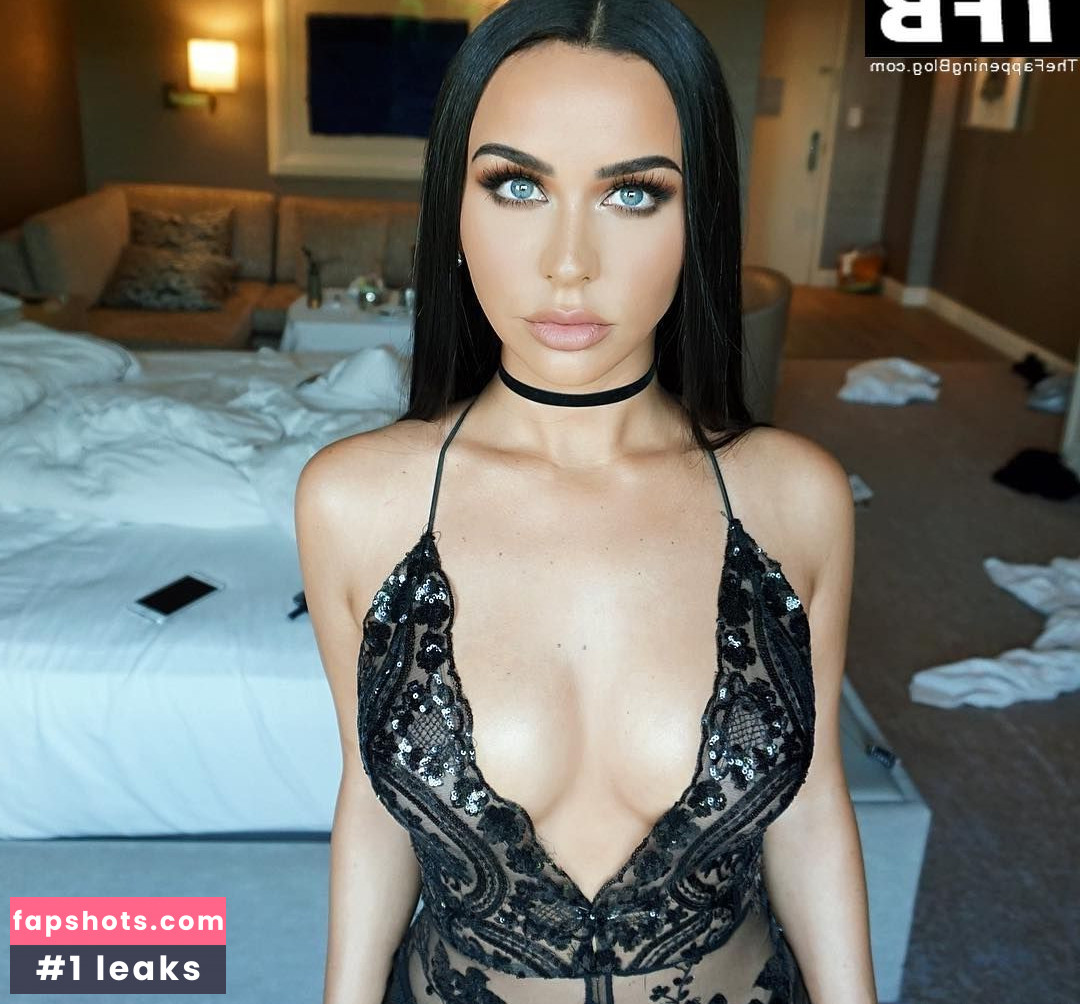 Carli Bybel Filtración Desnuda OnlyFans Foto #44 - Fapshots