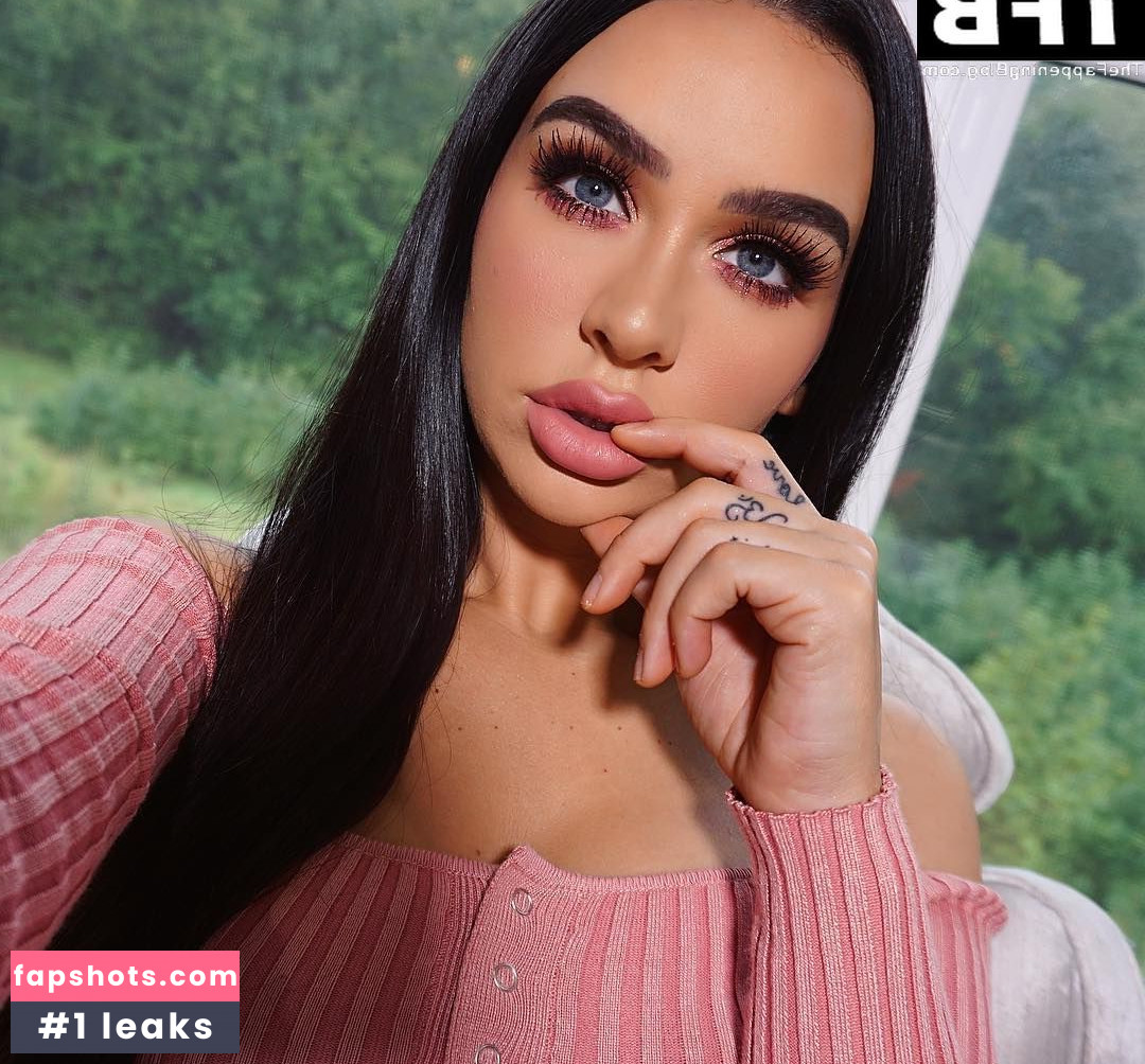 Carli Bybel Filtración Desnuda OnlyFans Foto #49 - Fapshots