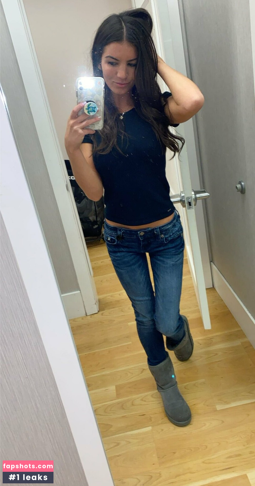 Carlie Jo gallery photo #48