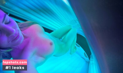 Carlie Jo gallery photo #4