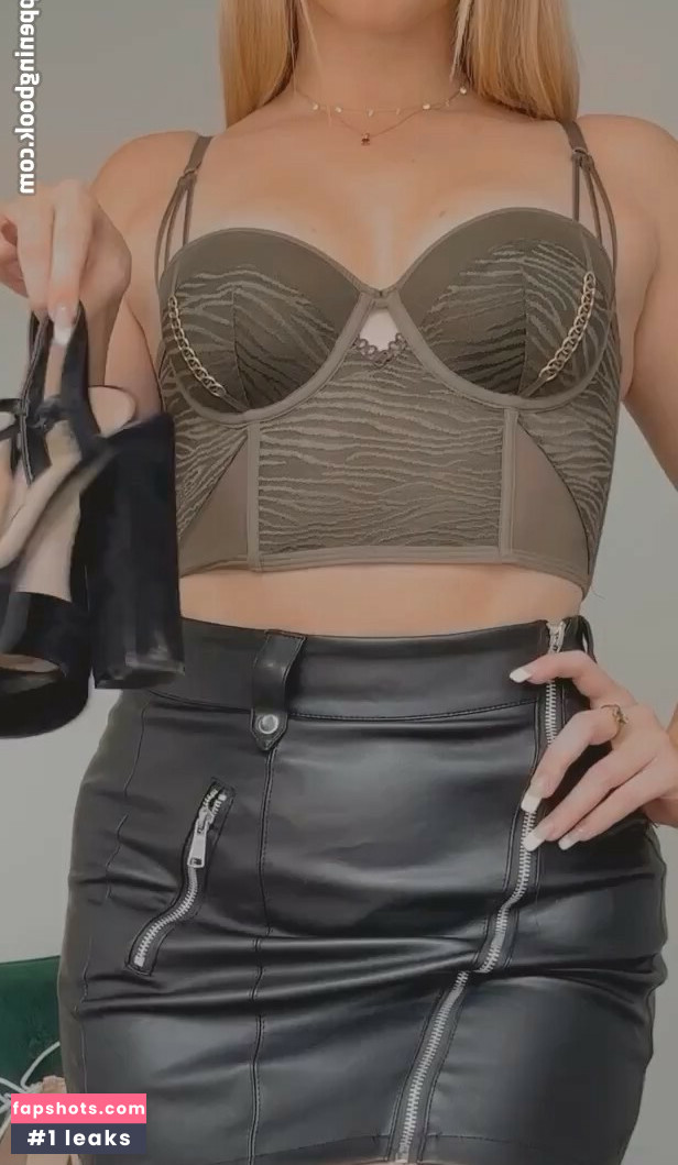 Carlie Robillard Nacktheit OnlyFans Fotos #6 - Fapshots