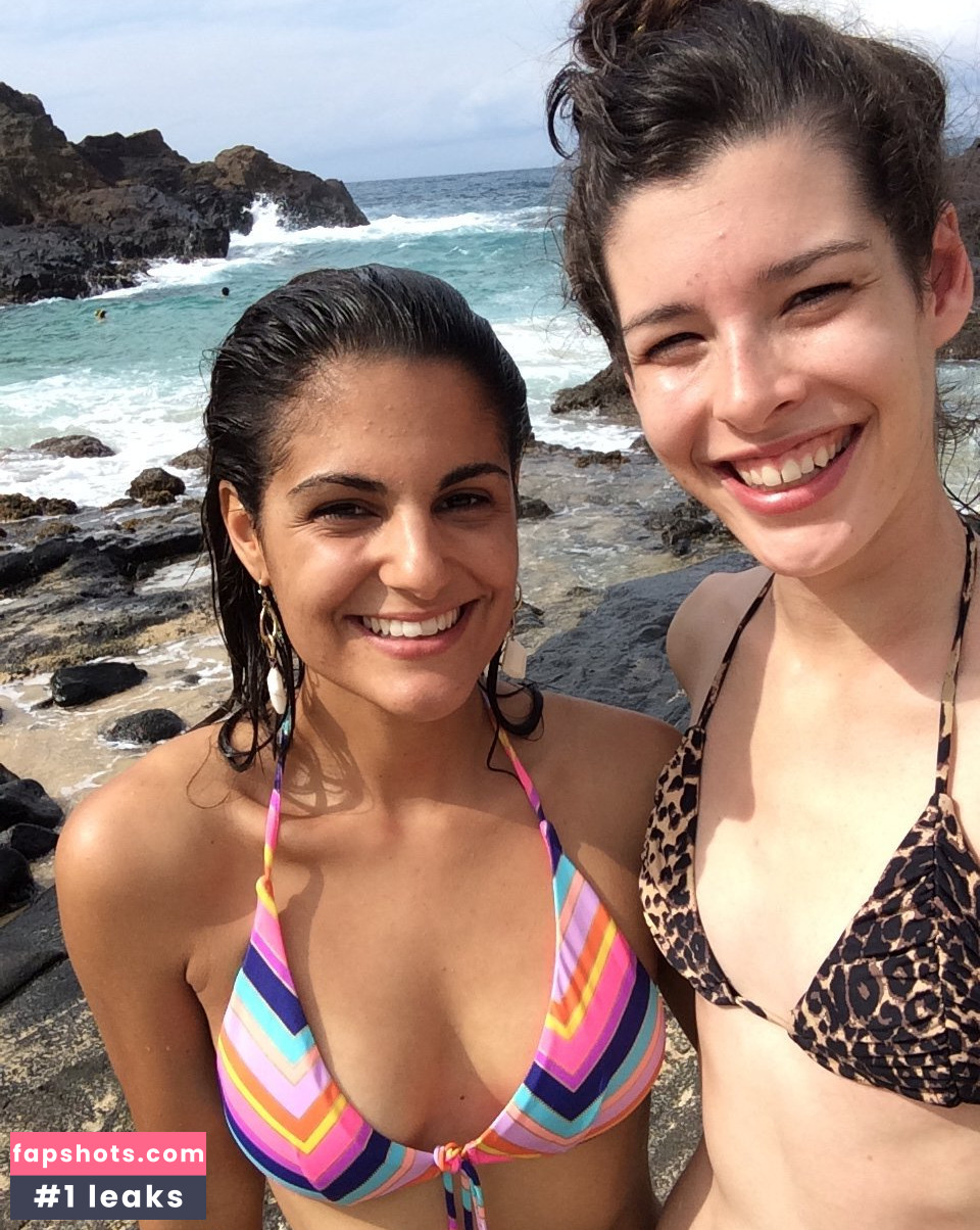 Carly Foulkes gallery photo #73