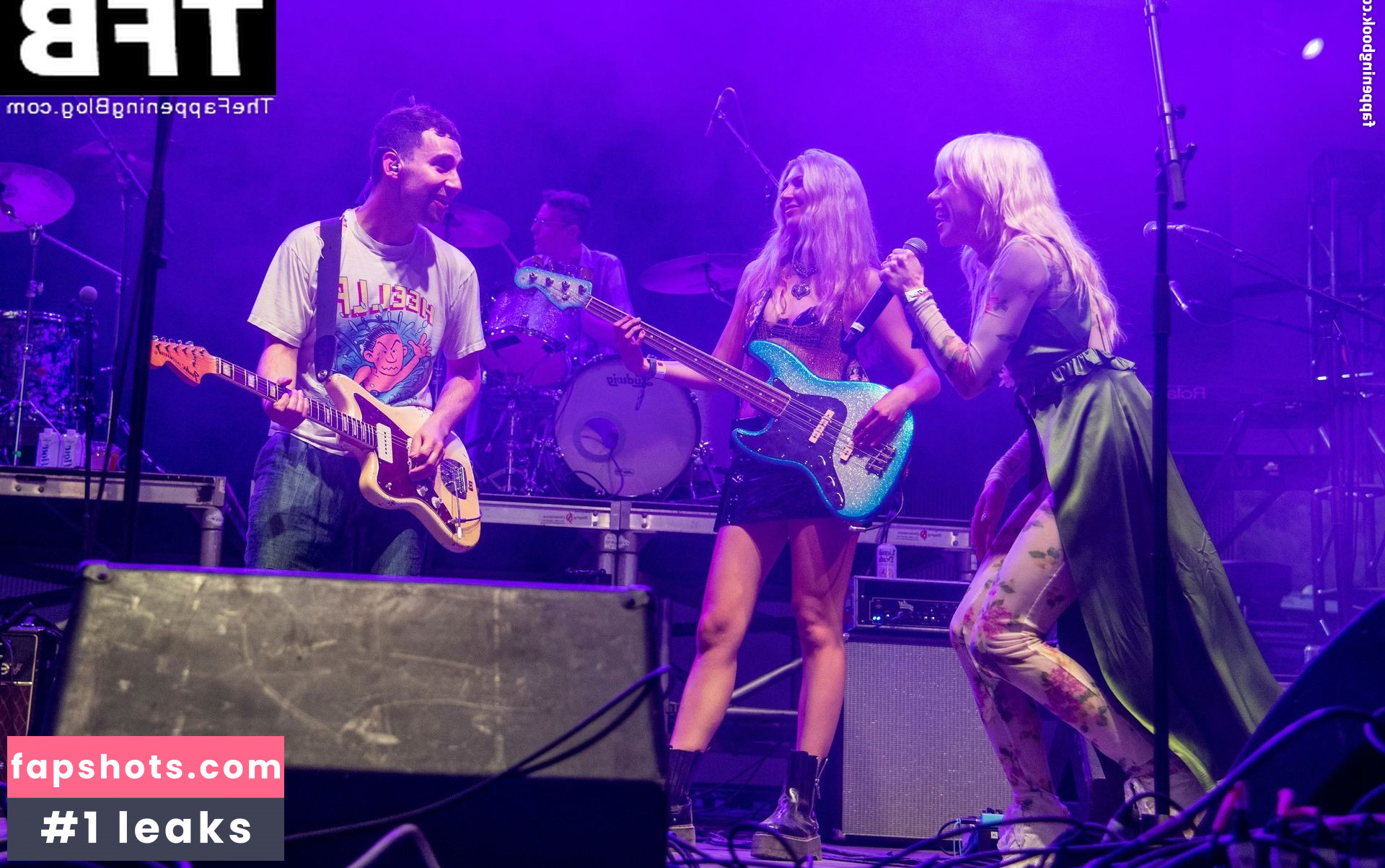 Carly Rae Jepsen gallery photo #27