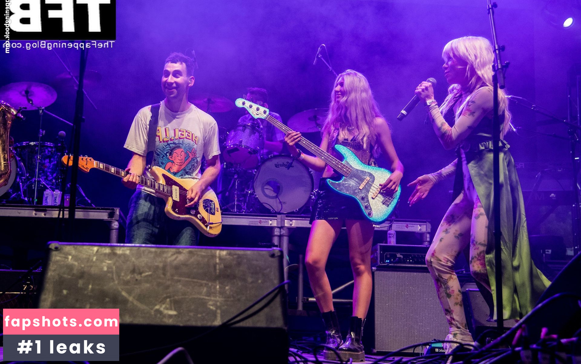 Carly Rae Jepsen gallery photo #29